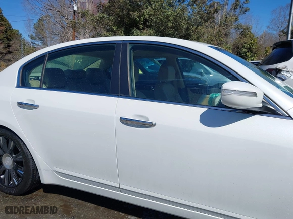 2010 Hyundai Genesis with VIN KMHGC4DE1AU076190, listed as a IAAI auction lot 41707773 with 123,426 mi miles. Bid and sale history available at carsss.com. Image 13.