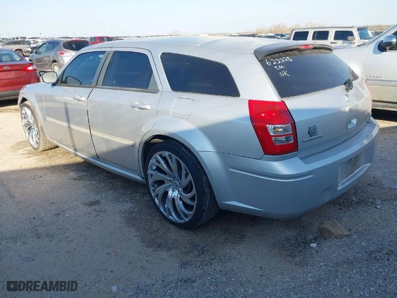 2007 Dodge Magnum with VIN 2D4FV47V87H622228, listed as a IAAI auction lot 41606045 with 264,622 mi miles. Bid and sale history available at carsss.com. Image 3.