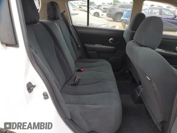 2011 Nissan Versa S с VIN 3N1BC1CP8BL477377, выставлен на аукционе Copart как лот 55097775 с пробегом 120 225 миль миль и Списание • Salvage title. История ставок и продаж доступна на DreamBid. Изображение 10.