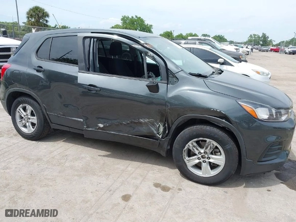 2020 Chevrolet Trax LS with VIN 3GNCJKSB6LL216633, listed as a IAAI auction lot 41861249 with 52,192 mi miles. Bid and sale history available at carsss.com. Image 6.