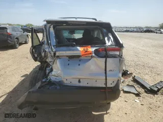 2021 Toyota RAV4 XLE Premium with VIN 2T3C1RFV3MC098588, listed as a Copart auction lot 49820925 with 0 mi miles and Salvage Title. Bid and sale history available at carsss.com. Image 6.