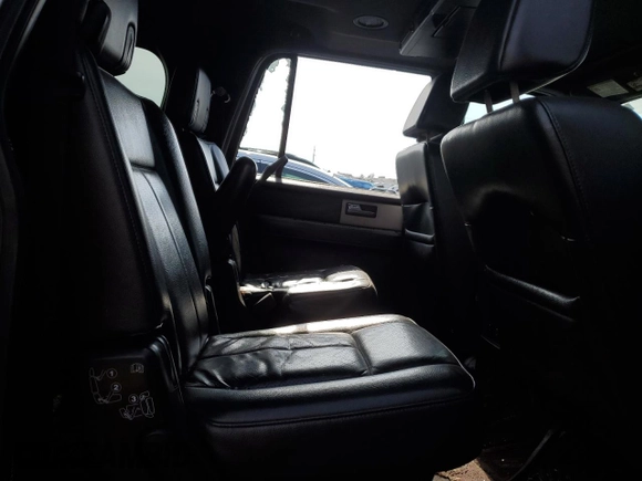 2008 Ford Expedition Max Limited with VIN 1FMFK20518LA24048, listed as a Copart auction lot 47256665 with 208,527 mi miles and Clean title. Bid and sale history available at DreamBid. Image 11.