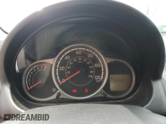 2013 Mazda 2 Touring z VIN JM1DE1LZ5D0162425, wystawiony jako Copart lot #59033595 z przebiegiem 225 932 mil mil oraz Szkoda całkowita • Salvage title. Historia ofert i sprzedaży dostępna na DreamBid. Obrazek 9.