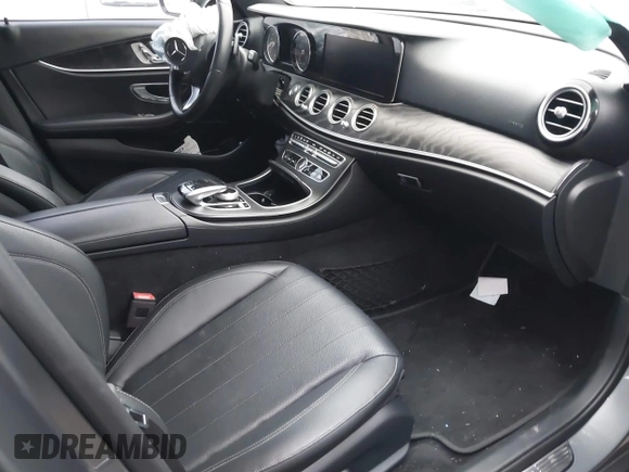 2018 Mercedes-Benz E-Class E 300 with VIN WDDZF4JB0JA433719, listed as a IAAI auction lot 41728360 with 46,848 mi miles. Bid and sale history available at carsss.com. Image 5.