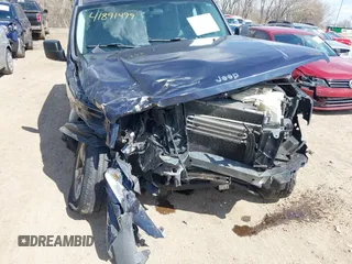 2008 Jeep Liberty Sport with VIN 1J8GN28K08W131786, listed as a IAAI auction lot 41891499 with 192,530 mi miles. Bid and sale history available at carsss.com. Image 6.
