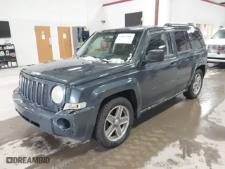 2008 Jeep Patriot Sport with VIN 1J8FF28W68D707209, listed as a IAAI auction lot 41853306 with 168,751 mi miles. Bid and sale history available at carsss.com. Image 2.