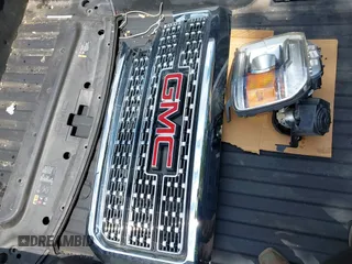 2019 GMC Sierra 2500HD Denali с VIN 1GT12SEY2KF234777, выставлен на аукционе IAAI как лот 42198892 с пробегом 31 836 миль миль и . История ставок и продаж доступна на DreamBid. Изображение 12.