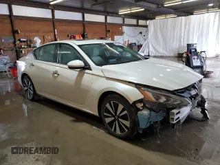 2022 Nissan Altima SV z VIN 1N4BL4DV4NN335565, wystawiony jako Copart lot #56685655 z przebiegiem 34 693 mil mil oraz Szkoda całkowita • Salvage title. Historia ofert i sprzedaży dostępna na DreamBid. Obrazek 4.