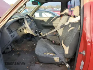 1995 Toyota T100 z VIN JT4VD21E7S0004632, wystawiony jako Copart lot #79314784 z przebiegiem 248 834 mil mil oraz Tytuł czysty. Historia ofert i sprzedaży dostępna na DreamBid. Obrazek 7.