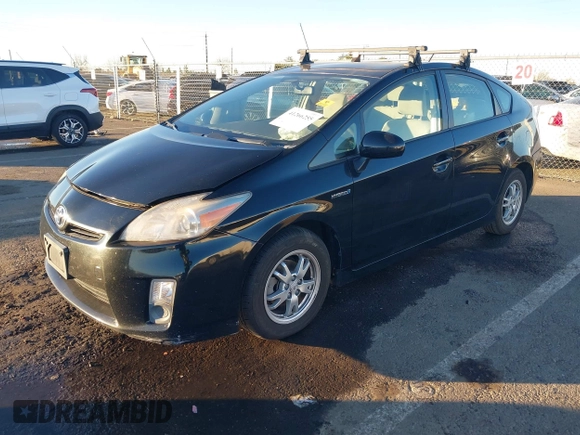 2010 Toyota Prius II with VIN JTDKN3DU8A0136273, listed as a IAAI auction lot 41266255 with 209,558 mi miles. Bid and sale history available at carsss.com. Image 2.