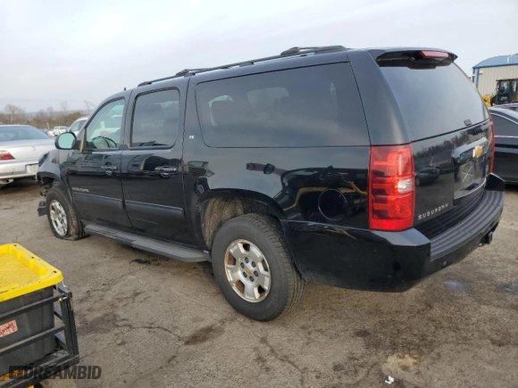 2013 Chevrolet Suburban LT with VIN 1GNSKJE76DR142635, listed as a Copart auction lot 48508435 with 164,173 mi miles and Salvage Title. Bid and sale history available at carsss.com. Image 2.