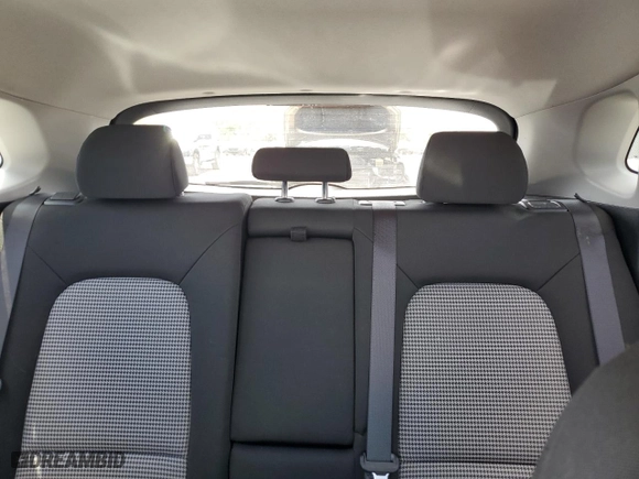 2021 Hyundai Kona SEL with VIN KM8K22AA6MU695830, listed as a Copart auction lot 52343985 with 58,478 mi miles and Salvage Title. Bid and sale history available at carsss.com. Image 10.