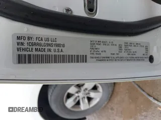 2022 Ram 1500 SLT z VIN 1C6RR6LG9NS198010, wystawiony jako IAAI lot #41702205 z przebiegiem 61 030 mil mil oraz . Historia ofert i sprzedaży dostępna na DreamBid. Obrazek 9.