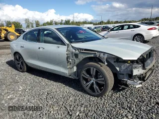 2021 Volvo S60 Inscription with VIN 7JRA22TL0MG095593, listed as a Copart auction lot 75565204 with 39,605 mi miles and Salvage Title. Bid and sale history available at carsss.com. Image 4.