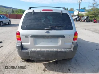 2006 Ford Escape XLT with VIN 1FMYU93126KC36402, listed as a IAAI auction lot 42122882 with 192,899 mi miles and . Bid and sale history available at DreamBid. Image 16.