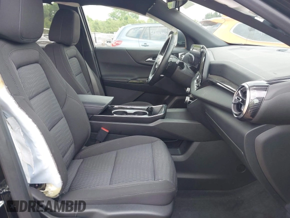 2025 Chevrolet Equinox FWD LT with VIN 3GNAXHEG3SL257204, listed as a IAAI auction lot 42421342 with 2,291 mi miles and . Bid and sale history available at DreamBid. Image 5.