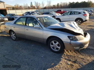 1998 Lexus ES 300 Luxury Sport Sdn with VIN JT8BF28G3W5034576, listed as a Copart auction lot 80007784 with 0 mi miles and Salvage Title. Bid and sale history available at carsss.com. Image 4.