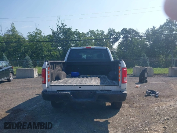 2015 Ford F-150 XLT с VIN 1FTEX1EP4FFB01142, выставлен на аукционе IAAI как лот 42661019 с пробегом 181 451 миль миль и . История ставок и продаж доступна на DreamBid. Изображение 6.