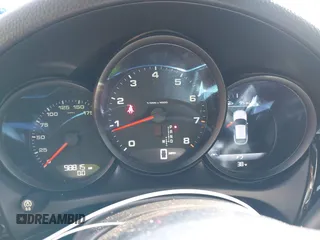 2018 Porsche Macan z VIN WP1AA2A54JLB01757, wystawiony jako IAAI lot #41560853 z przebiegiem 98 815 mil mil oraz . Historia ofert i sprzedaży dostępna na DreamBid. Obrazek 7.