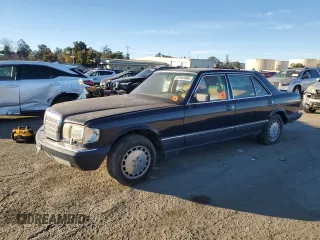 1989 Mercedes-Benz 420 420SEL with VIN WDBCA35E7KA486611, listed as a Copart auction lot 87548585 with 107,075 mi miles and Clean Title. Bid and sale history available at carsss.com. Image 1.