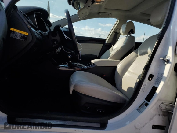 2014 Kia Cadenza Premium with VIN KNALN4D79E5132386, listed as a Copart auction lot 44156545 with 60,780 mi miles and Salvage Title. Bid and sale history available at carsss.com. Image 7.