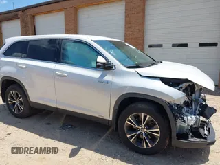 2019 Toyota Highlander Hybrid LE with VIN 5TDBGRFH6KS070611, listed as a IAAI auction lot 42301946 with 78,323 mi miles and . Bid and sale history available at DreamBid. Image 12.