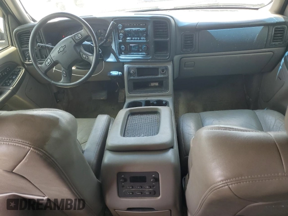 2003 Chevrolet Suburban LT with VIN 1GNFK16Z73J210407, listed as a Copart auction lot 62556615 with 231,529 mi miles and Salvage title. Bid and sale history available at DreamBid. Image 8.