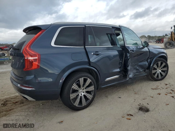 2021 Volvo XC90 Inscription with VIN YV4A22PLXM1678648, listed as a Copart auction lot 46236065 with 39,867 mi miles and Salvage Title. Bid and sale history available at carsss.com. Image 3.