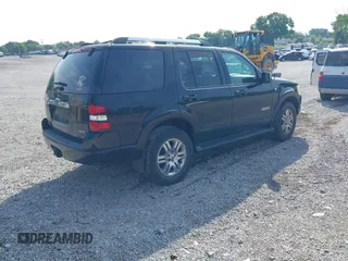 2007 Ford Explorer Limited z VIN 1FMEU75897UB81759, wystawiony jako IAAI lot #42757401 z przebiegiem 166 844 mil mil oraz . Historia ofert i sprzedaży dostępna na DreamBid. Obrazek 4.