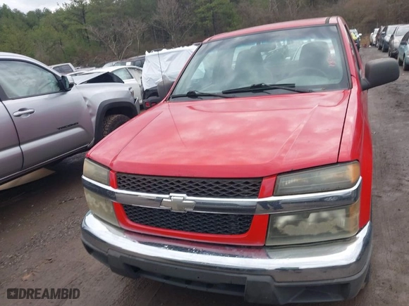 2005 Chevrolet Colorado Z85 with VIN 1GCCS148858185596, listed as a IAAI auction lot 41479377 with 303,642 mi miles. Bid and sale history available at carsss.com. Image 6.