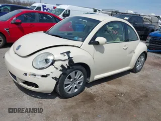 2009 Volkswagen New Beetle Coupe S with VIN 3VWPW31C89M502298, listed as a IAAI auction lot 42077755 with 113,045 mi miles. Bid and sale history available at carsss.com. Image 2.