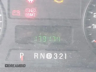 2005 Ford F-250 XL с VIN 1FTSX21535EA27133, выставлен на аукционе IAAI как лот 41305022 с пробегом 179 174 миль миль и . История ставок и продаж доступна на DreamBid. Изображение 15.