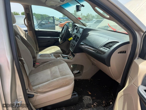 2016 Dodge Grand Caravan SXT with VIN 2C4RDGCG7GR123565, listed as a Copart auction lot 53853165 with 156,729 mi miles and Clean Title. Bid and sale history available at carsss.com. Image 5.