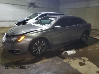 2013 Chrysler 200 Touring with VIN 1C3CCBBG5DN766121, listed as a Copart auction lot 45480085 with 163,420 mi miles and Salvage Title. Bid and sale history available at carsss.com. Image 1.