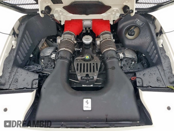 2014 Ferrari 458 Italia z VIN ZFF68NHA1E0198612, wystawiony jako Copart lot #54941365 z przebiegiem 4 506 mil mil oraz Szkoda całkowita • Salvage title. Historia ofert i sprzedaży dostępna na DreamBid. Obrazek 12.