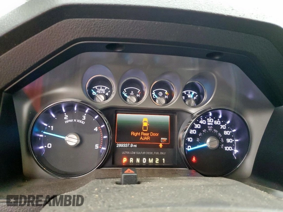 2011 Ford F-250 XL with VIN 1FT7W2BT3BEC24594, listed as a Copart auction lot 59517695 with 289,337 mi miles and Salvage title. Bid and sale history available at DreamBid. Image 9.