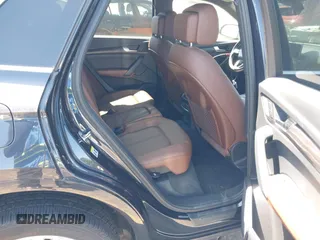 2018 Audi Q5 Premium Plus z VIN WA1BNAFYXJ2187762, wystawiony jako IAAI lot #42324210 z przebiegiem 44 407 mil mil oraz . Historia ofert i sprzedaży dostępna na DreamBid. Obrazek 8.