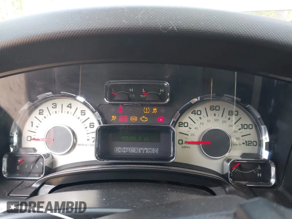 2010 Ford Expedition Limited с VIN 1FMJU2A59AEB52440, выставлен на аукционе IAAI как лот 42118480 с пробегом 155 858 миль миль и . История ставок и продаж доступна на DreamBid. Изображение 7.