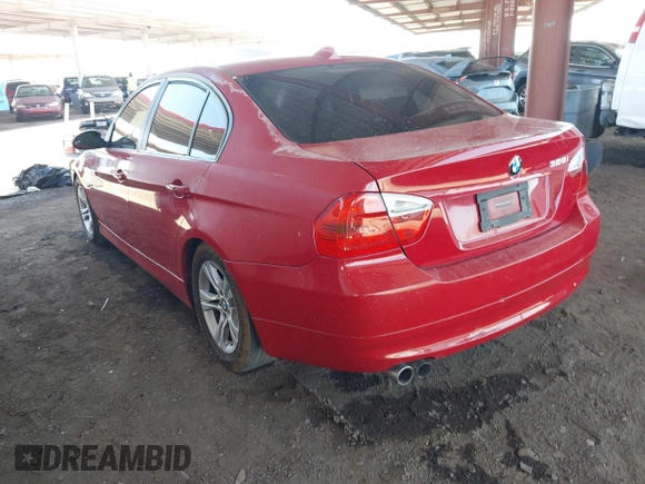 2008 BMW 3 Series 328i z VIN WBAVA33578KX85268, wystawiony jako IAAI lot #42583963 z przebiegiem 186 519 mil mil oraz . Historia ofert i sprzedaży dostępna na DreamBid. Obrazek 3.