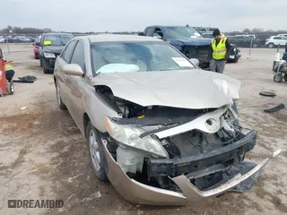 2009 Toyota Camry LE with VIN 4T1BK46K19U587412, listed as a IAAI auction lot 41583601 with 67,408 mi miles. Bid and sale history available at carsss.com. Image 1.