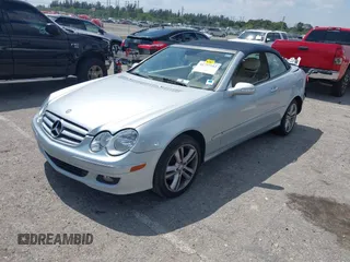 2008 Mercedes-Benz CLK 350 с VIN WDBTK56F28T088641, выставлен на аукционе IAAI как лот 41797102 с пробегом 136 971 миль миль и . История ставок и продаж доступна на DreamBid. Изображение 18.