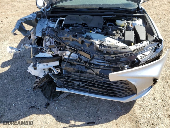 2025 Toyota Camry LE with VIN 4T1DAACK5SU102533, listed as a Copart auction lot 47691235 with 9,078 mi miles and Salvage Title. Bid and sale history available at carsss.com. Image 13.