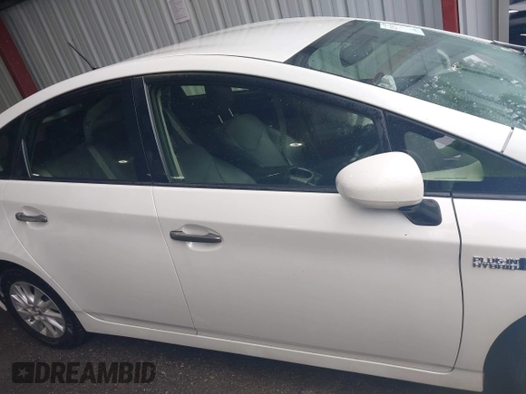 2013 Toyota Prius z VIN JTDKN3DP7D3031267, wystawiony jako IAAI lot #42265759 z przebiegiem 101 339 mil mil oraz . Historia ofert i sprzedaży dostępna na DreamBid. Obrazek 13.