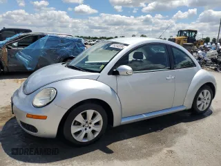 2008 Volkswagen New Beetle Coupe S with VIN 3VWPW31C68M503724, listed as a Copart auction lot 54348284 with 132,135 mi miles and Salvage Title. Bid and sale history available at carsss.com. Image 1.
