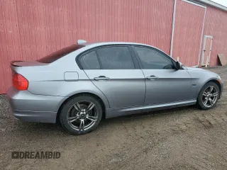 2009 BMW 3 Series 328i xDrive z VIN WBAPK73519A451824, wystawiony jako Copart lot #56158885 z przebiegiem 241 849 mil mil oraz Czysty tytuł • Clean title. Historia ofert i sprzedaży dostępna na DreamBid. Obrazek 3.