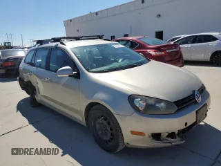 2013 Volkswagen Jetta SportWagen SE w/Sunroof with VIN 3VWPP7AJ2DM638597, listed as a Copart auction lot 72254054 with 281,758 mi miles and Salvage Title. Bid and sale history available at carsss.com. Image 4.
