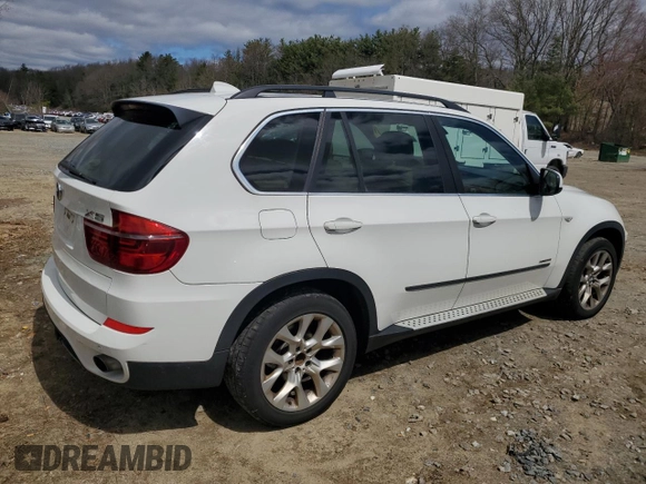 2013 BMW X5 xDrive35i with VIN 5UXZV4C52D0B10448, listed as a Copart auction lot 53533145 with 214,905 mi miles and Clean Title. Bid and sale history available at carsss.com. Image 3.
