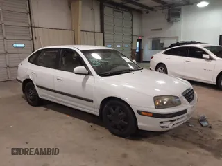 2005 Hyundai Elantra GLS z VIN KMHDN56D65U171907, wystawiony jako IAAI lot #41051694 z przebiegiem 103 899 mil mil oraz . Historia ofert i sprzedaży dostępna na DreamBid. Obrazek 1.
