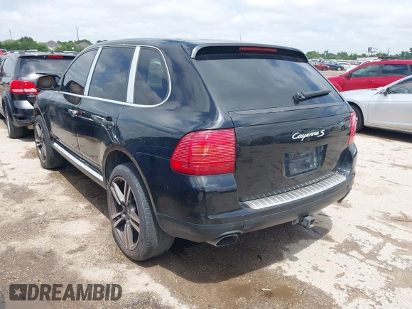 2005 Porsche Cayenne S z VIN WP1AB29P85LA66147, wystawiony jako IAAI lot #42216399 z przebiegiem 159 222 mil mil oraz . Historia ofert i sprzedaży dostępna na DreamBid. Obrazek 3.