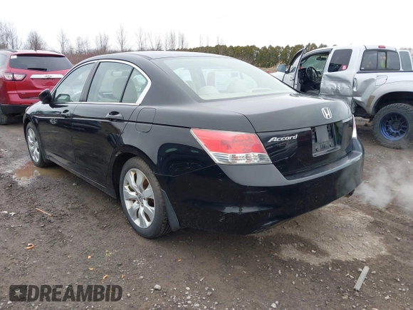 2010 Honda Accord EX z VIN 1HGCP2E75AA062842, wystawiony jako IAAI lot #41792464 z przebiegiem 221 402 mil mil oraz . Historia ofert i sprzedaży dostępna na DreamBid. Obrazek 3.